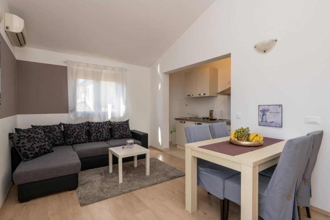 Apartmani Jana Porec Exterior photo