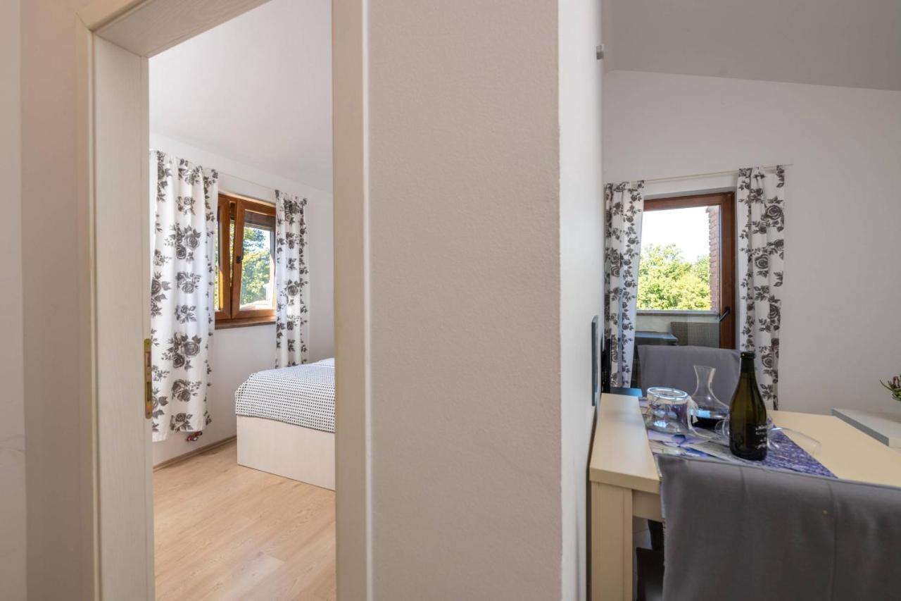 Apartmani Jana Porec Exterior photo