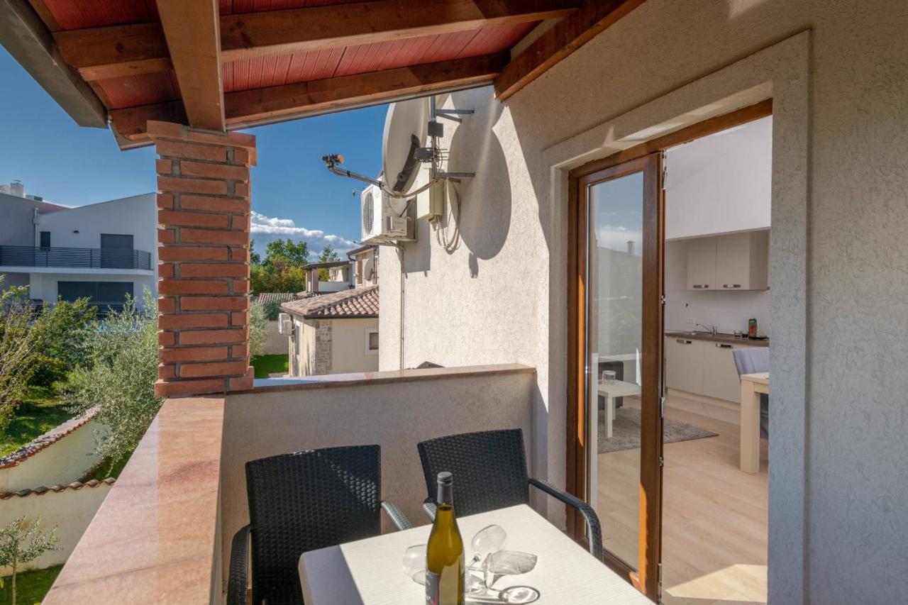 Apartmani Jana Porec Exterior photo