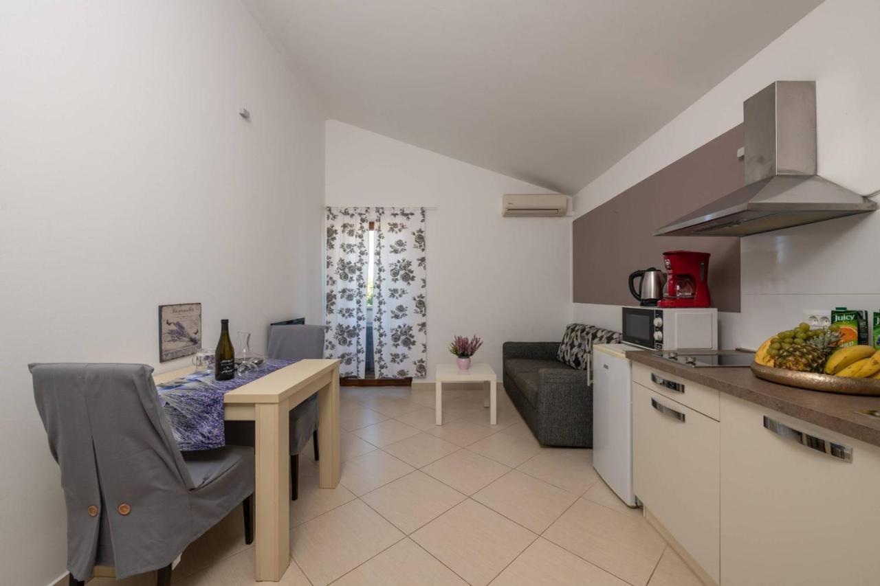 Apartmani Jana Porec Exterior photo